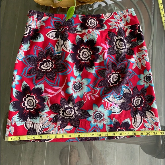 TALBOTS  VIBRANT FLORAL SKIRT SIZE 10 - Picture 4 of 7